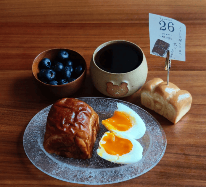 防弹咖啡的品牌破局离不开代工助力pg电子模拟器免费版从圈层到大众(图2)